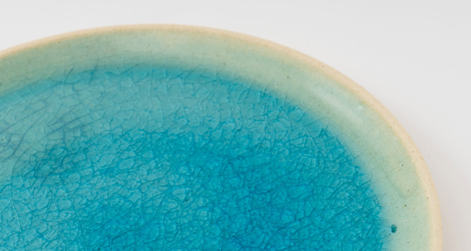 モダンデザインの伝統工芸マグカップで、ブレイクタイムを贅沢に