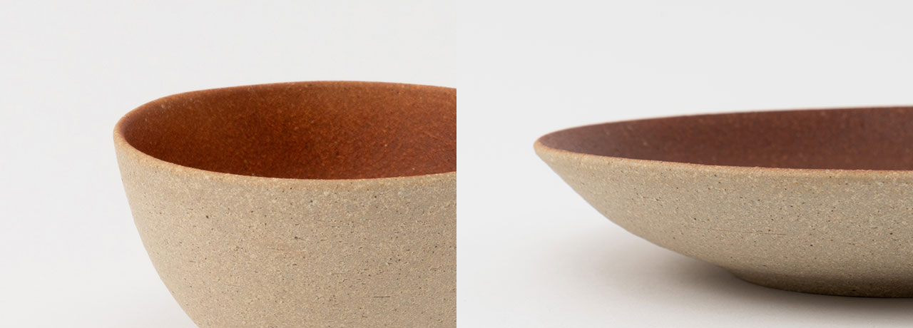 外側が釉薬面、内側が素地面のカラー、内炎