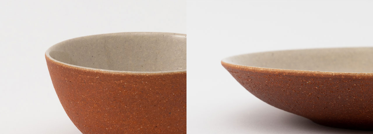 外側が素地面、内側が釉薬面のカラー、外炎