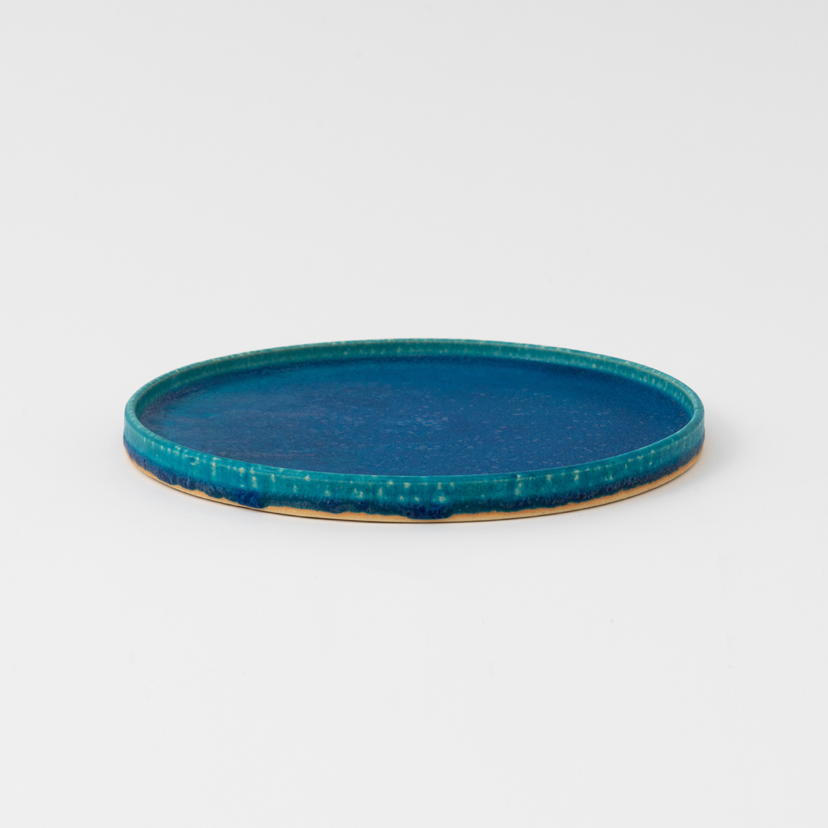 琵琶湖ブルーと信楽焼の融合！THE HARVESTが提案する伝統工芸とモダンデザインのテーブルウェア