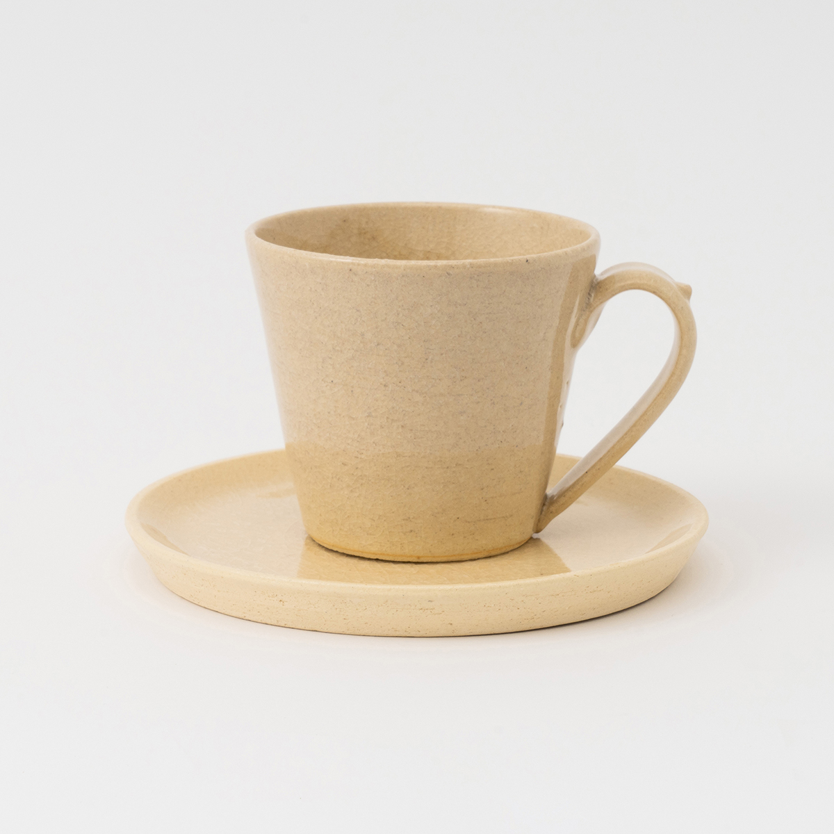 モダンデザインの伝統工芸マグカップで、ブレイクタイムを贅沢に