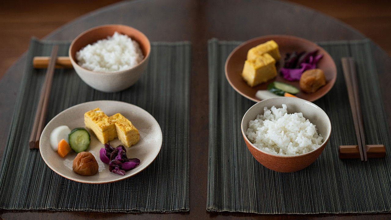 土と炎が織りなすイメージを追求した和食器が、いつもの食事を引き立てる