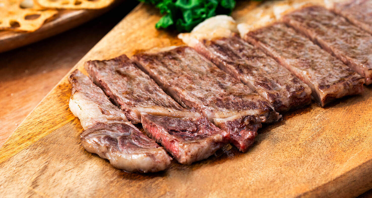 日本最古のブランド牛を美味しくいただきます！最高の近江牛カレー＆近江牛ステーキ in アウトドア