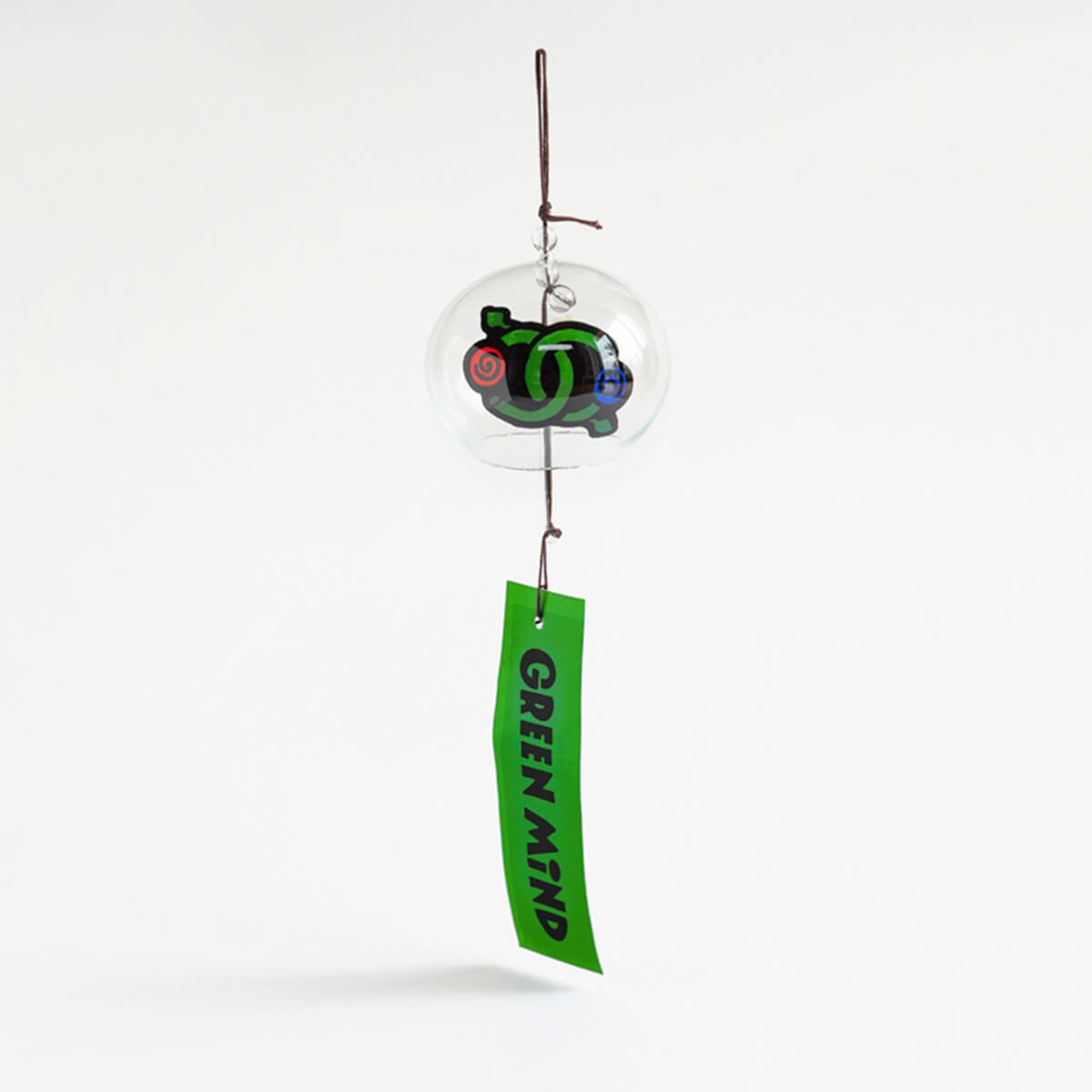 今をときめくアーティストの作品で夏を彩る！OMUSUbee的「夏の風物詩」アイテム