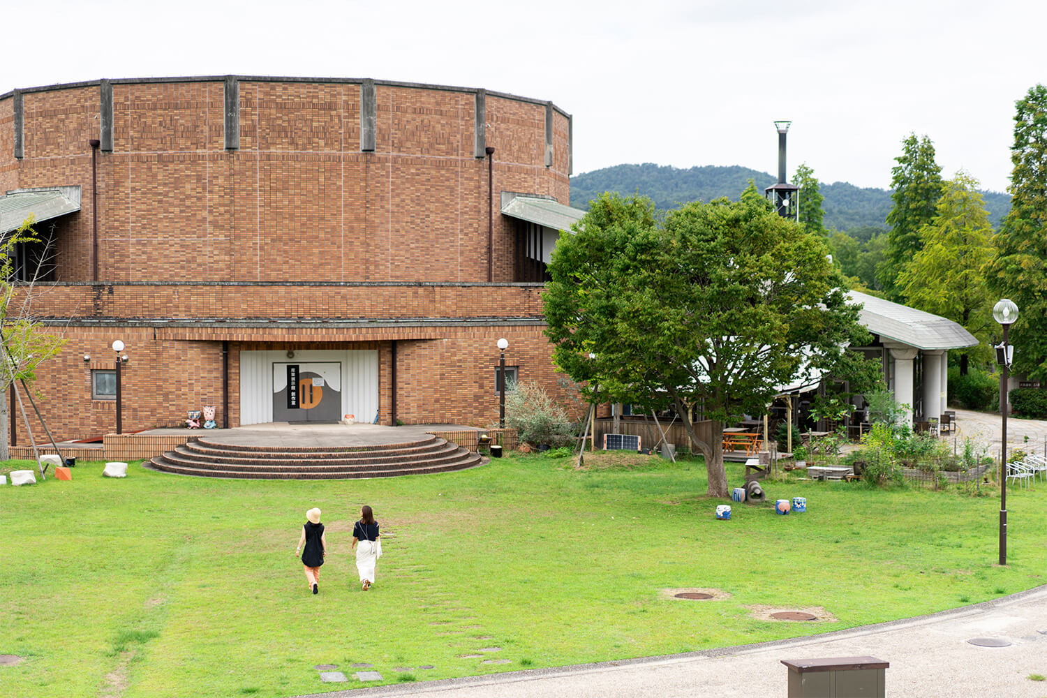 焼き物の里『信楽』を巡る女子ふたりのブラり旅　編集部のローカル魅力発見旅　-vol.2 信楽町編-