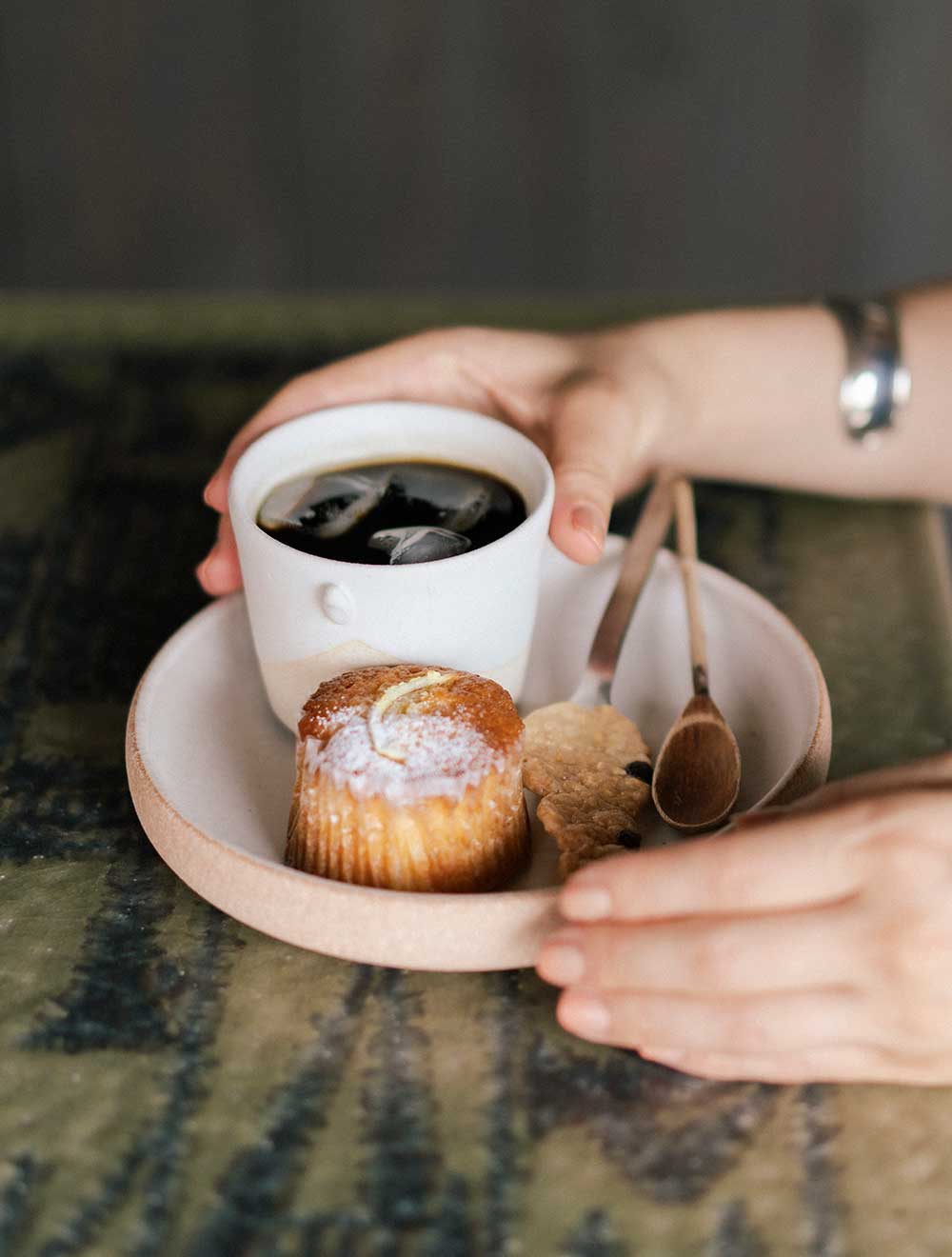 信楽の伝統と魅力をギュッと凝縮！ 複合型カフェ＆ショップ『Ogama』を訪ねる