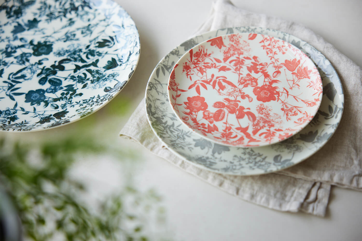 【NEW ITEM】日本各地から集められた焼き物で　おいしく楽しむ秋