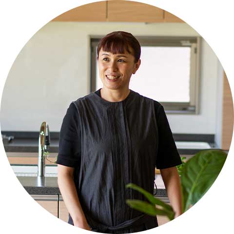 北海道の秋の味覚！ 『鮭とイクラの親子おむすび』