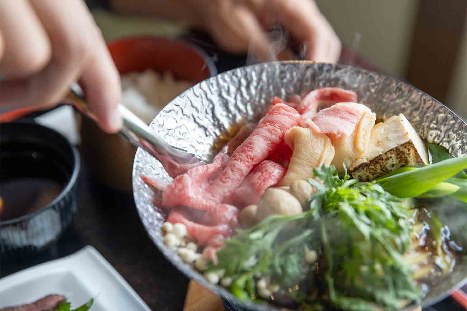 『近江牛』卸売企業の直営店舗でいただく『本物』の味と受け継ぐ想い