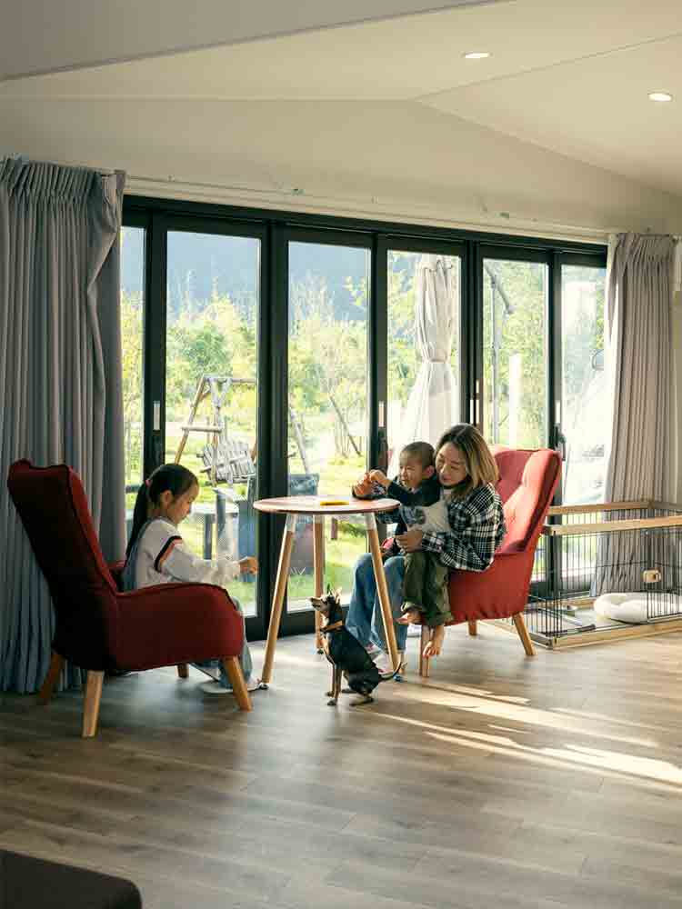 4人と1匹の仲良し家族が行く　近江舞子のペットと泊まれるサウナ付きグランピング施設