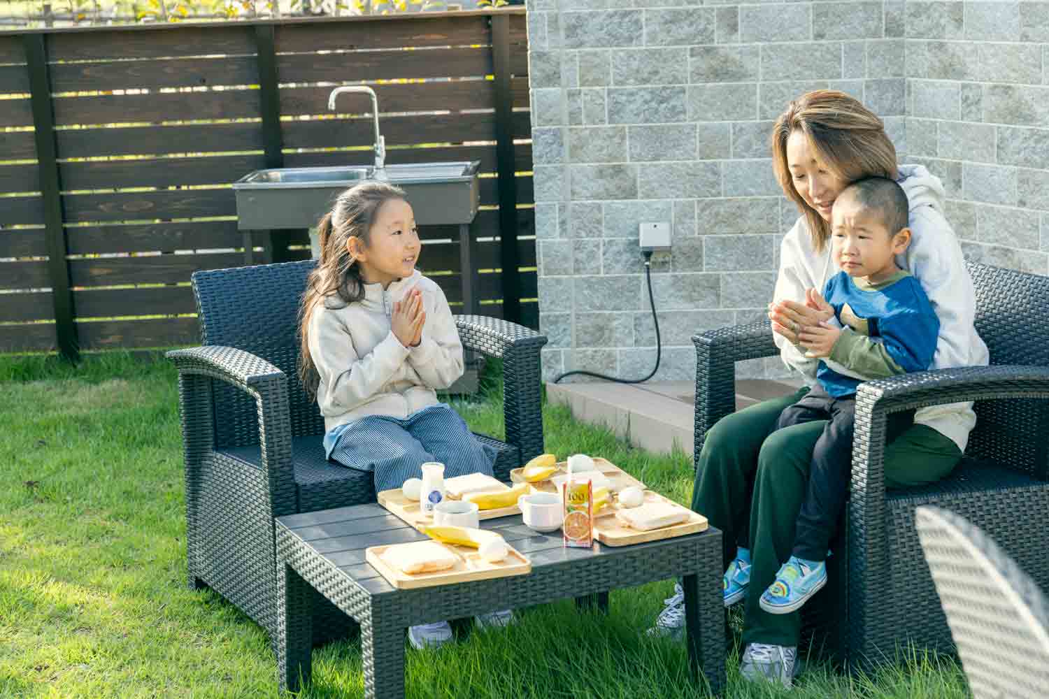 4人と1匹の仲良し家族が行く　近江舞子のペットと泊まれるサウナ付きグランピング施設