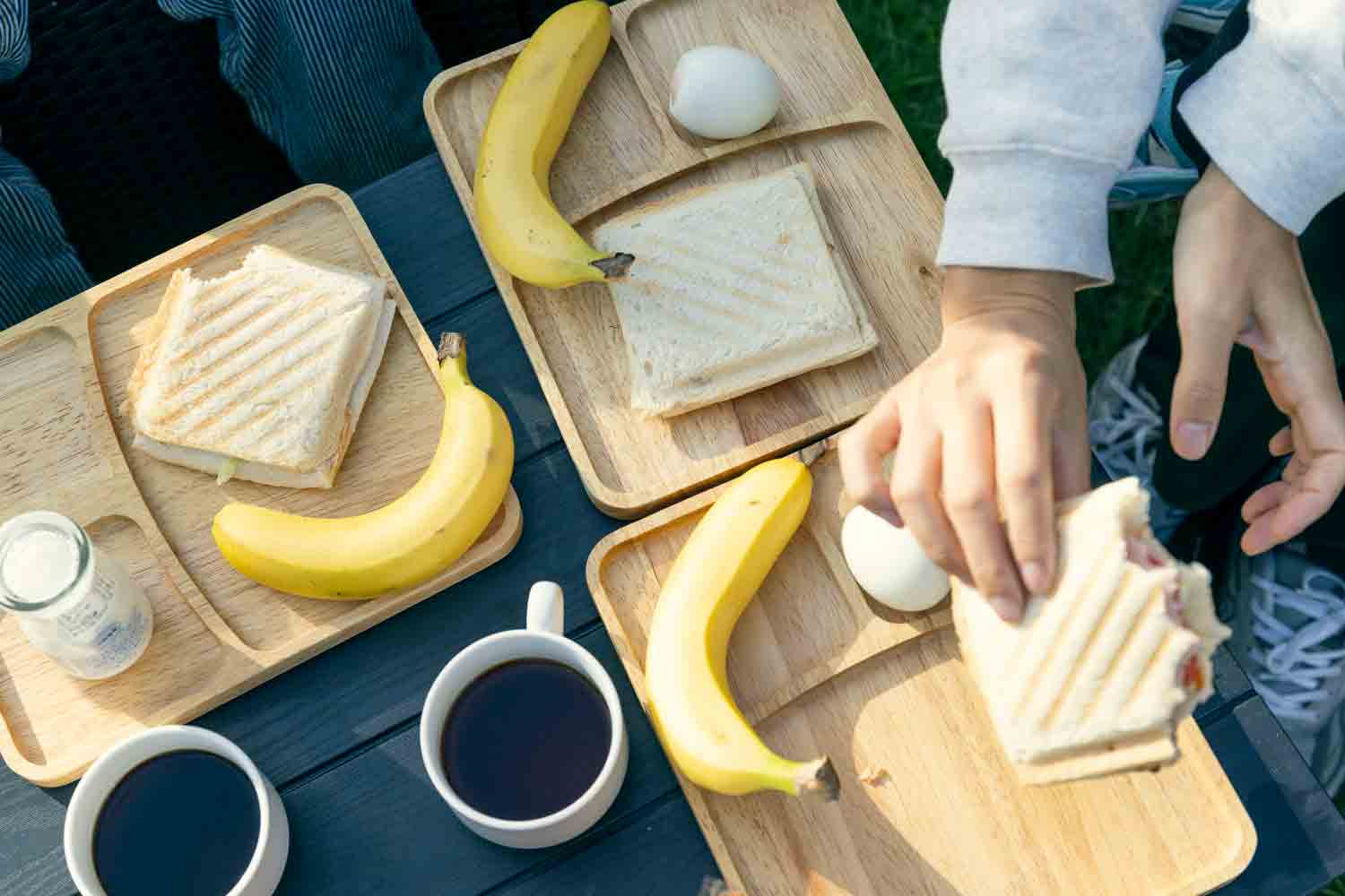 4人と1匹の仲良し家族が行く　近江舞子のペットと泊まれるサウナ付きグランピング施設