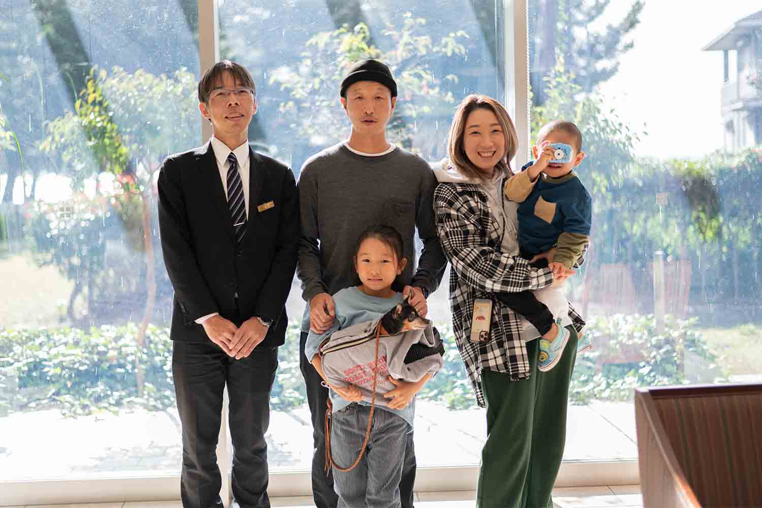 4人と1匹の仲良し家族が行く　近江舞子のペットと泊まれるサウナ付きグランピング施設