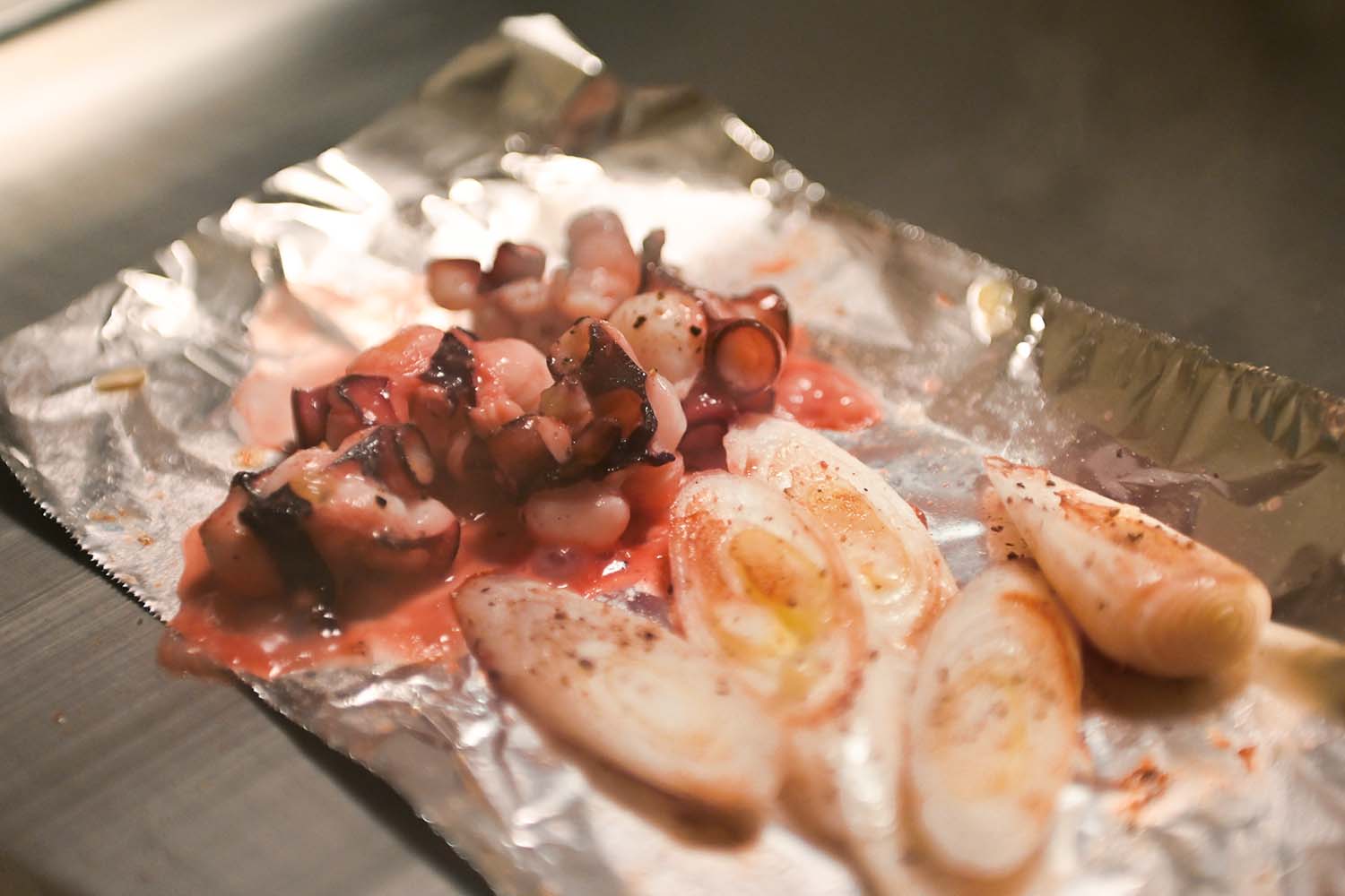 有馬温泉で本場の鉄板焼き『きんちゃん』を堪能！お好み焼きと郷土料理が自慢の老舗居酒屋