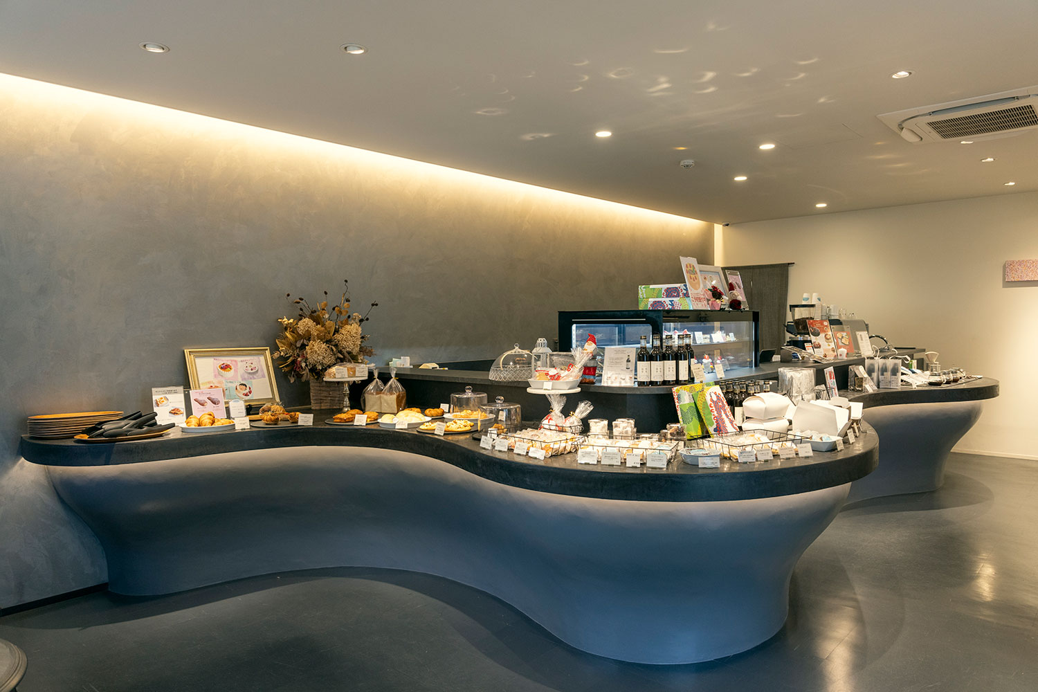 由緒ある有馬温泉でランチ＆スイーツが楽しめるデザイナーズカフェ