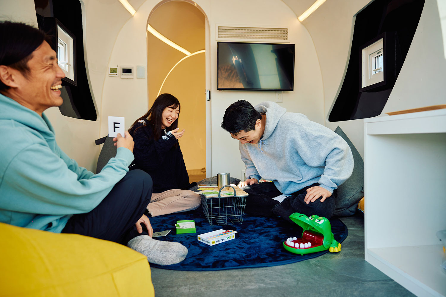 富士山の麓でBBQや温泉を満喫！ 富士河口湖で日帰りグランピング