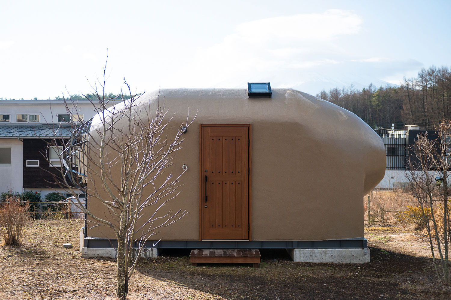 富士山の麓でBBQや温泉を満喫！ 富士河口湖で日帰りグランピング