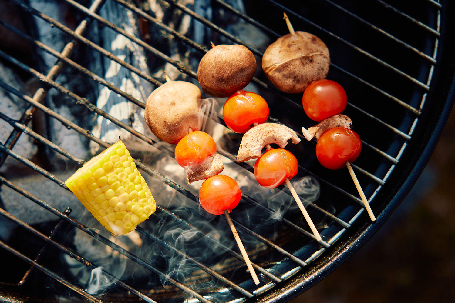 富士山の麓でBBQや温泉を満喫！ 富士河口湖で日帰りグランピング