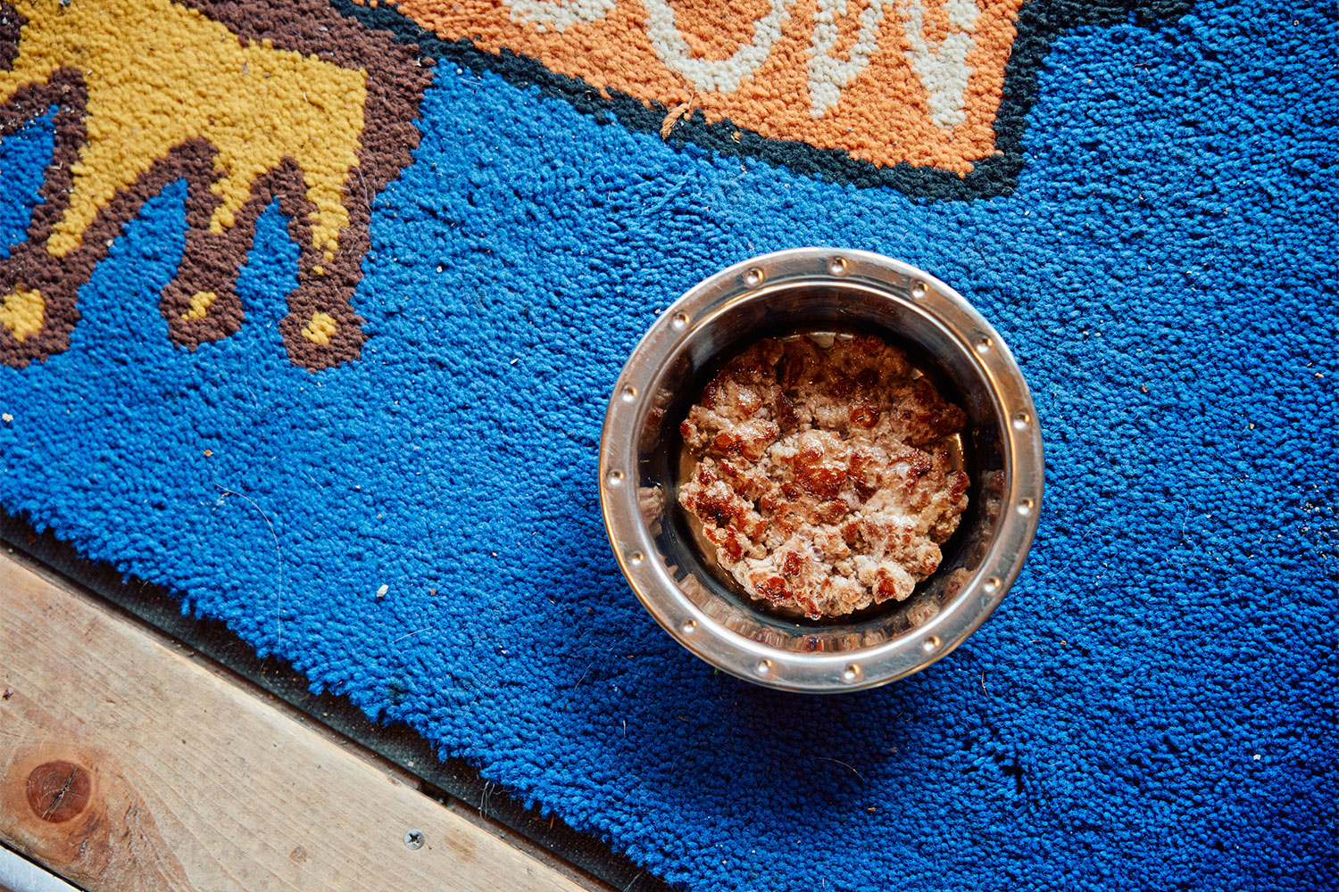 天然酵母パンと100%ビーフが自慢！富士河口湖の『ムースヒルズバーガー』で愛犬と一緒にハンバーガーを楽しむ