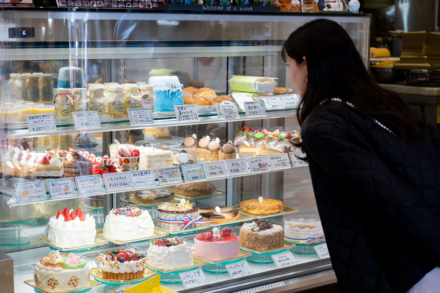 富士河口湖の手作りスイーツ！『ラ・ヴェルデュール木村屋』で贅沢なケーキとアイスキャンディを楽しもう