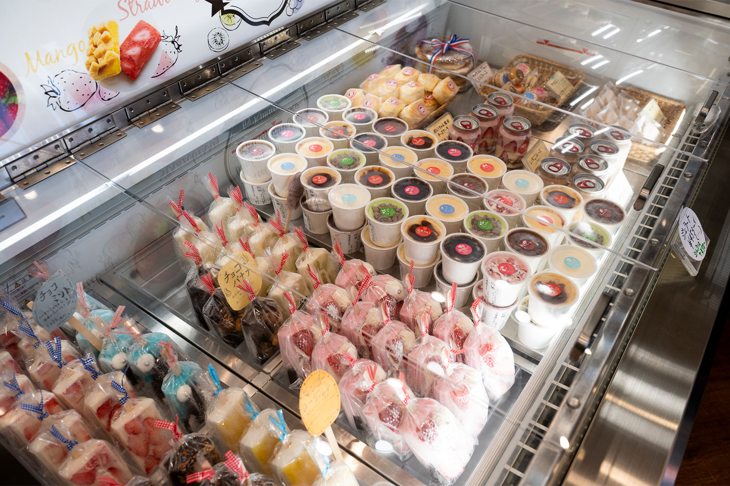 富士河口湖の手作りスイーツ！『ラ・ヴェルデュール木村屋』で贅沢なケーキとアイスキャンディを楽しもう