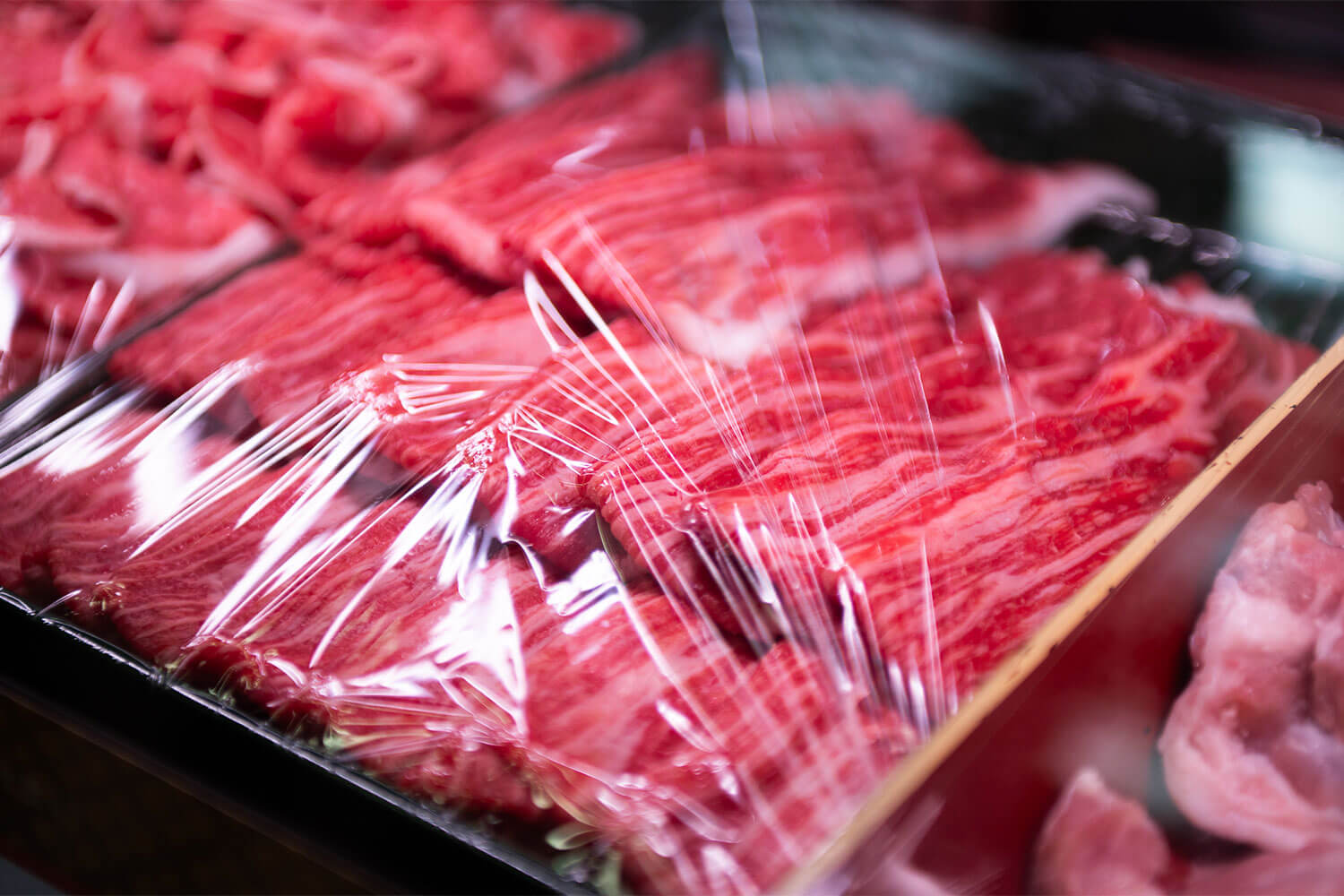 地元民に愛される老舗精肉店『大西肉店』で味わう上質な肉とコロッケ