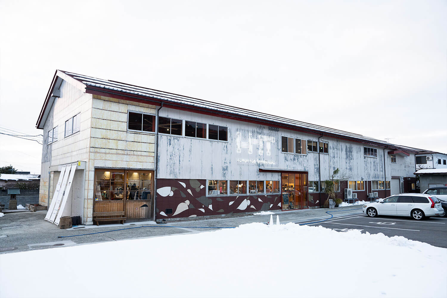 会津の工芸を支える『ヒューマンハブ天寧寺倉庫（HHT）』オーナー関さんご夫婦から見る会津モノづくりの未来。