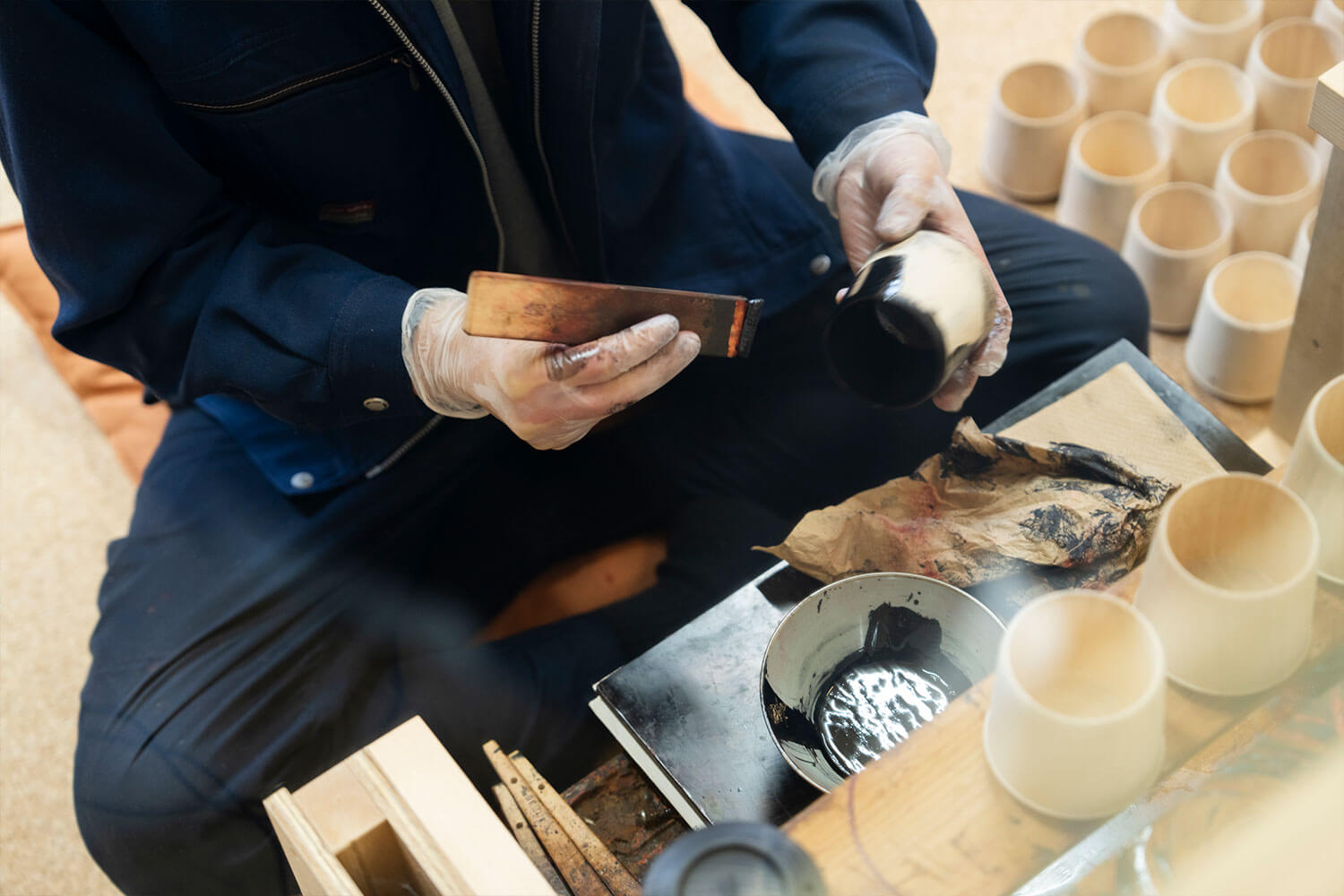 会津の工芸を支える『ヒューマンハブ天寧寺倉庫（HHT）』オーナー関さんご夫婦から見る会津モノづくりの未来。