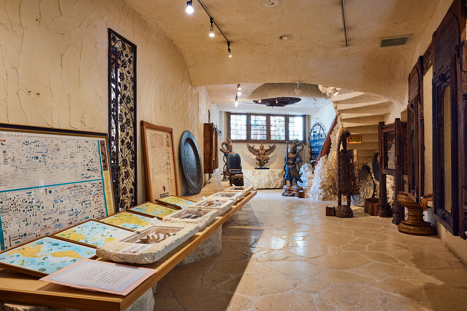 自然との調和と独特な世界観が堪能できる ミシュラン3つ星の美術館