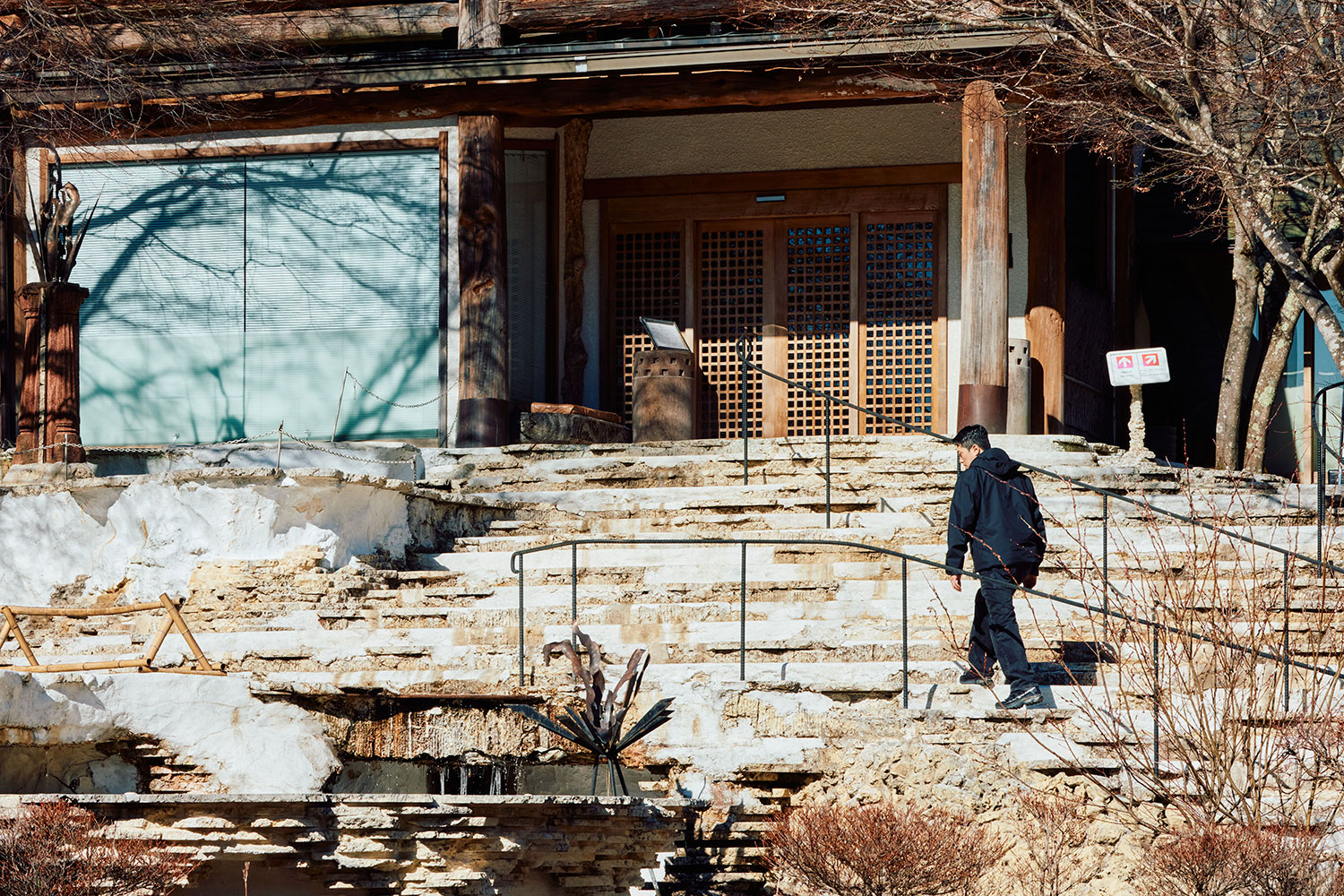 自然との調和と独特な世界観が堪能できる ミシュラン3つ星の美術館