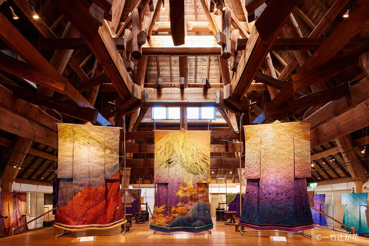 自然との調和と独特な世界観が堪能できる ミシュラン3つ星の美術館