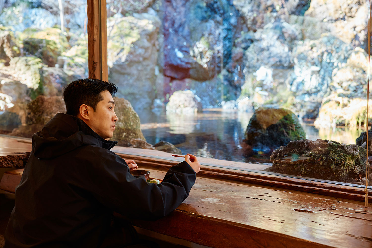 自然との調和と独特な世界観が堪能できる ミシュラン3つ星の美術館