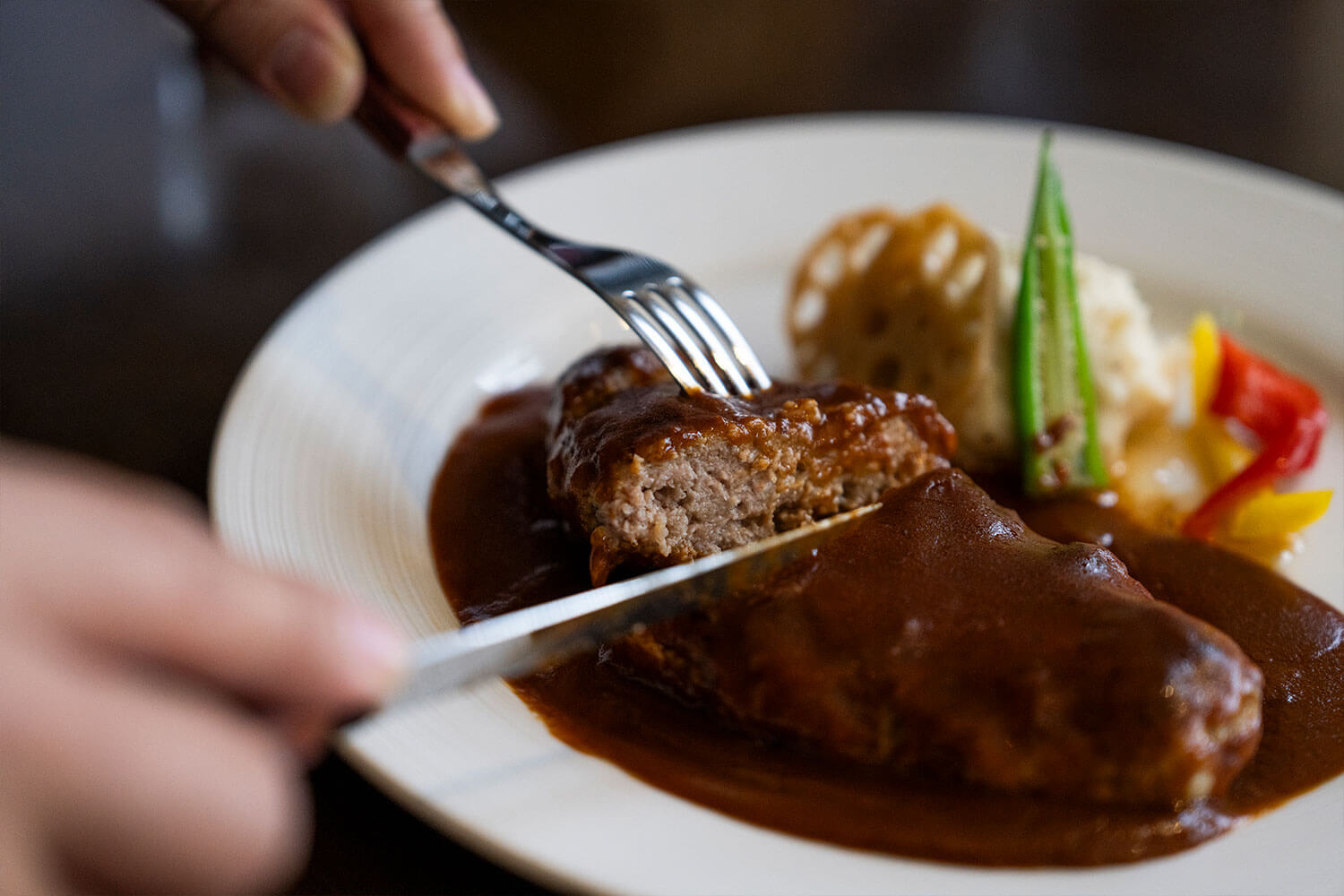 会津牛ステーキとワインが楽しめる『洋食屋セピア』で贅沢ランチを堪能！