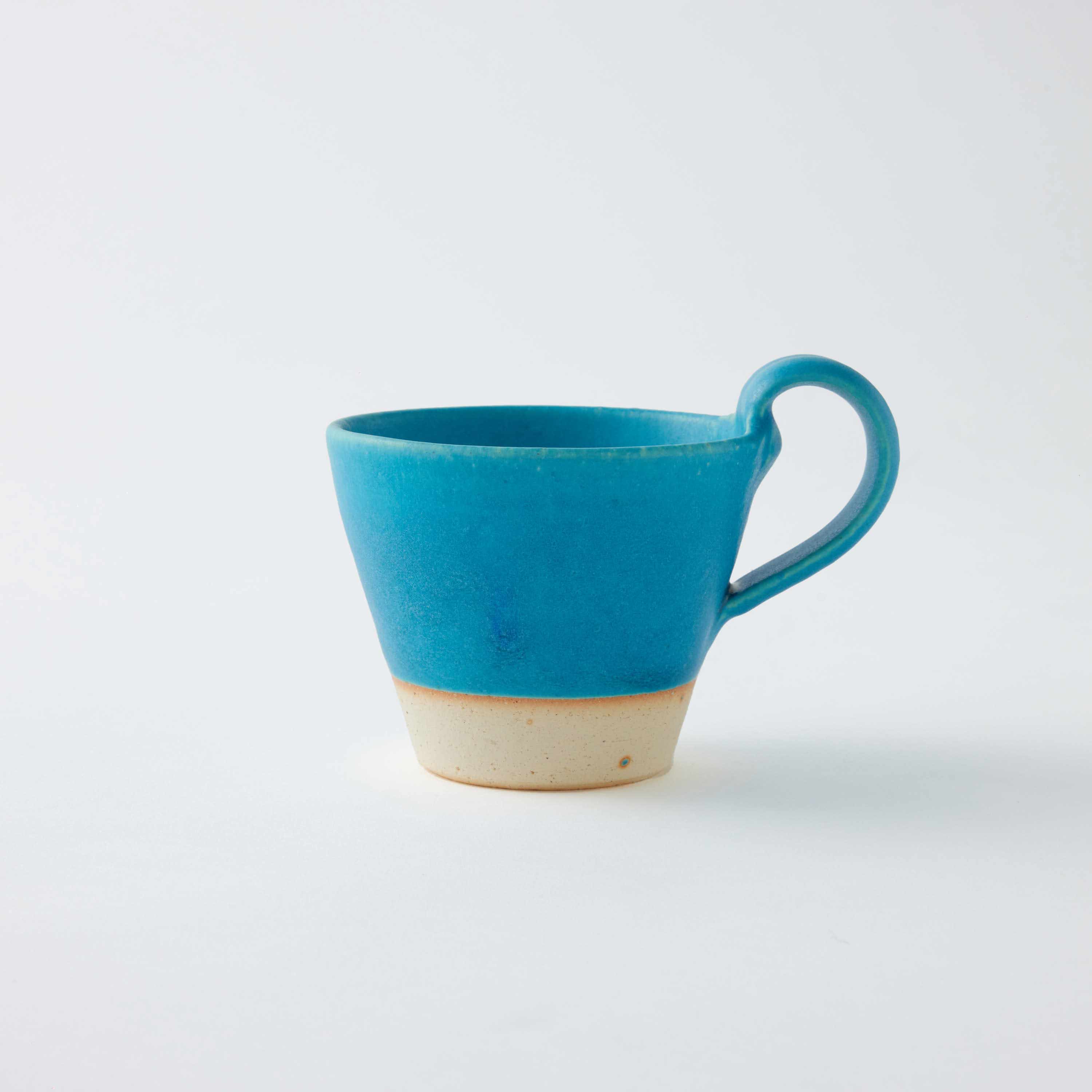 『ブルーラグーン』: 信楽焼で彩るおうち食体験 – THE HARVESTの新作テーブルウェア