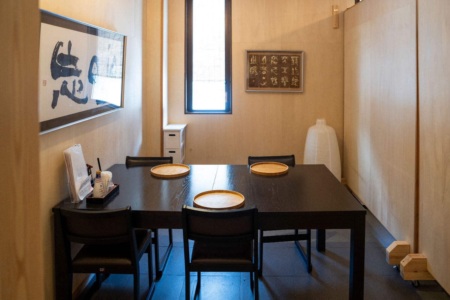 伝統と革新が交錯するアートなお宿<br>『湯季の郷 紫泉』の魅力を深堀り