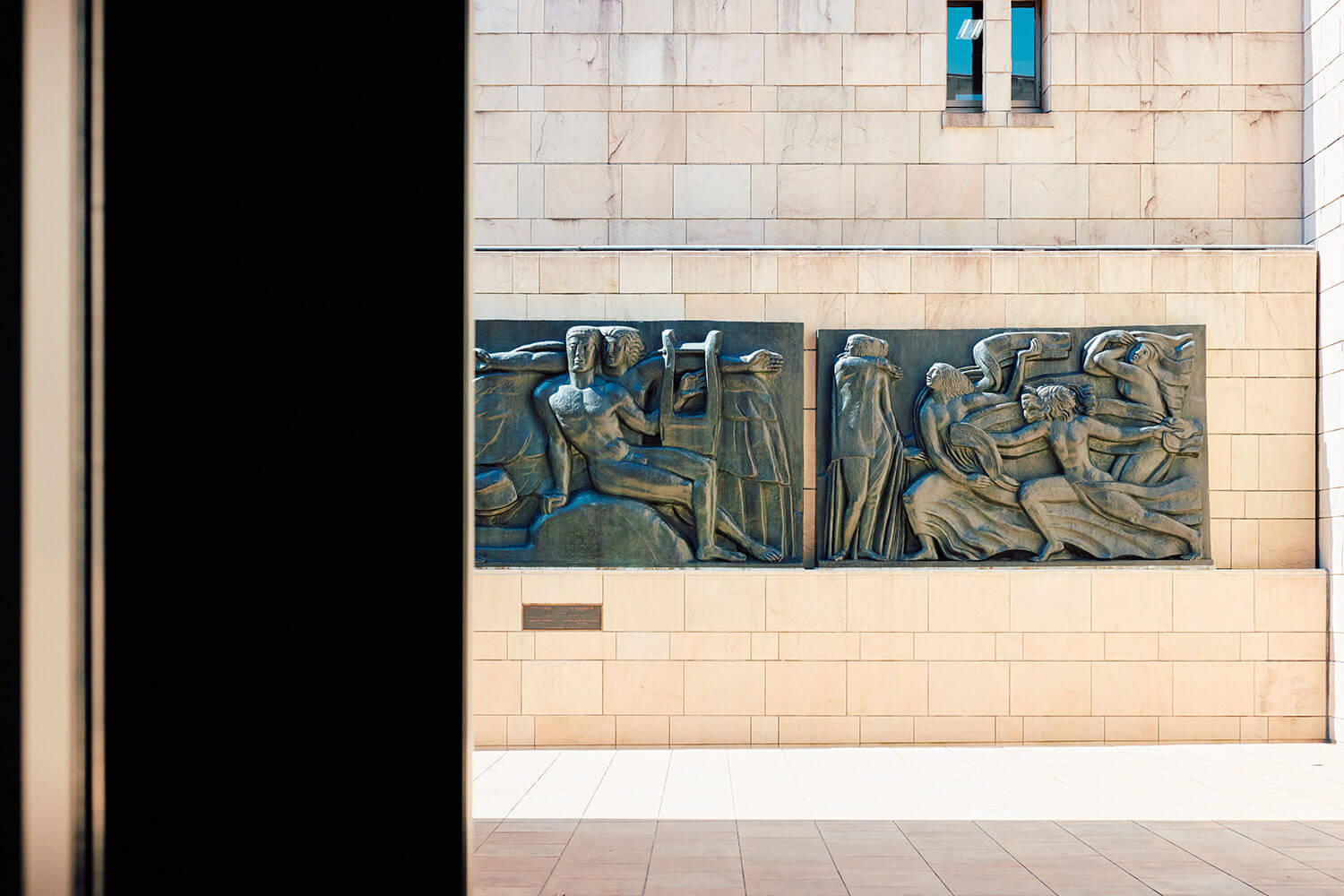 雄大な相模灘とアートが融合するMOA美術館で特別な一日を