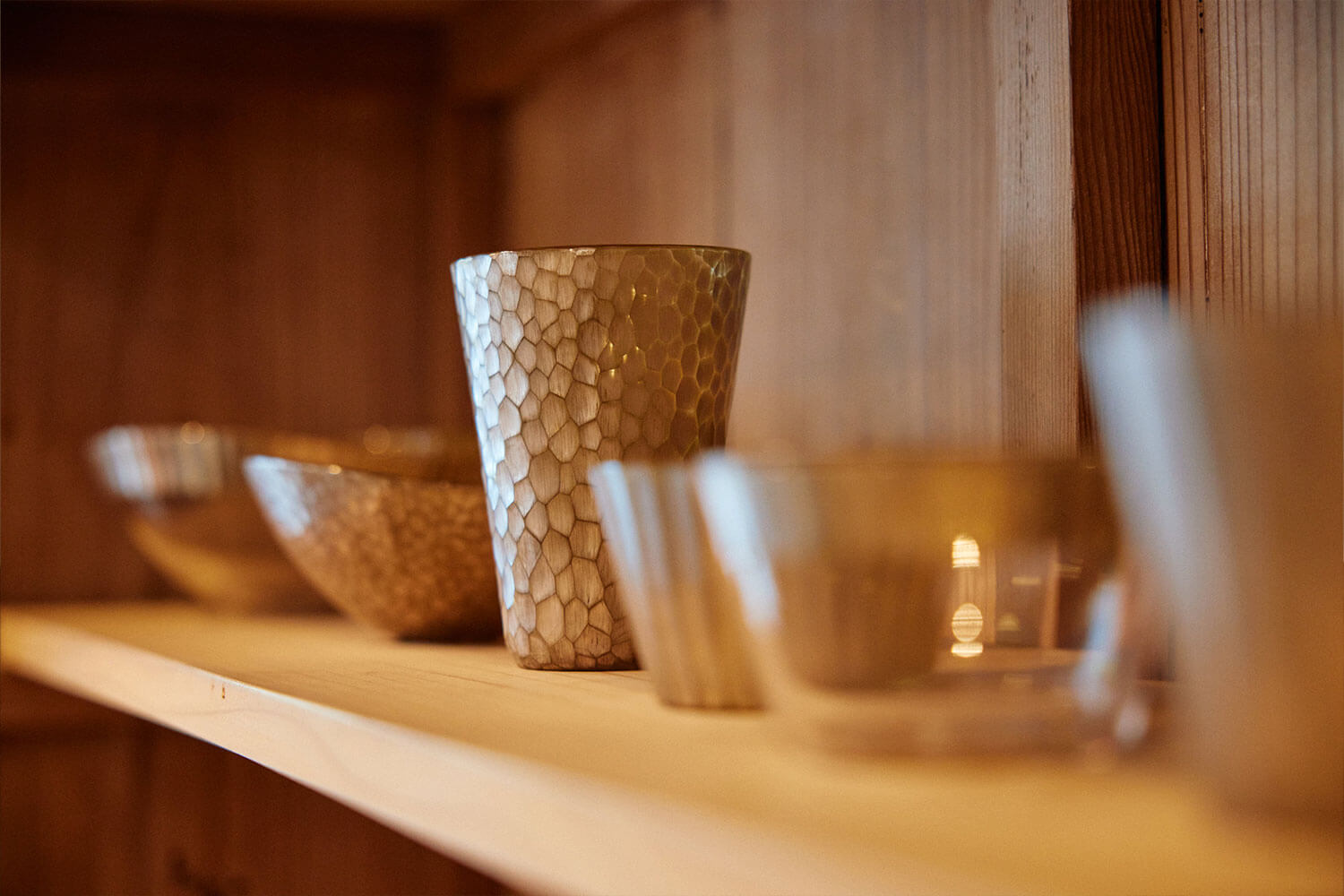 熱海で出会う手仕事の魅力が詰まった「基地-TESHIGOTO-」