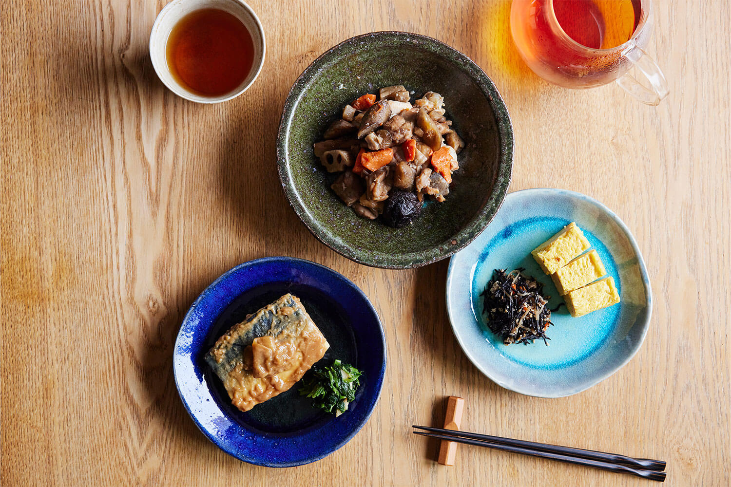 いつもの食卓をちょっと素敵に<br>季節の色をまとう『信楽四季彩陶』