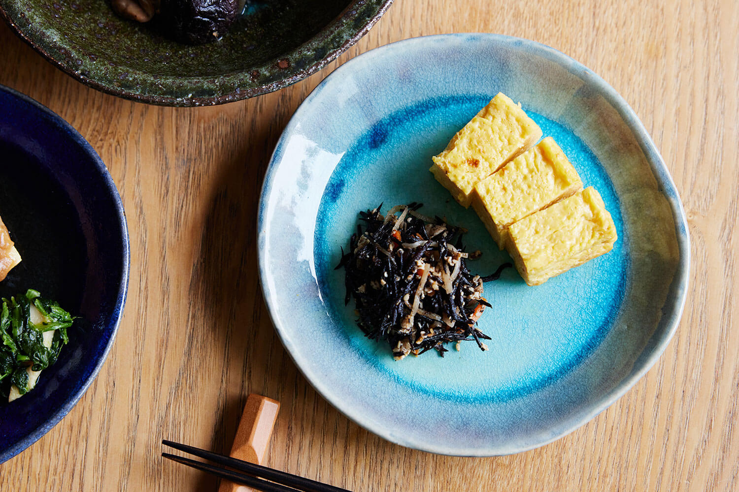 いつもの食卓をちょっと素敵に<br>季節の色をまとう『信楽四季彩陶』