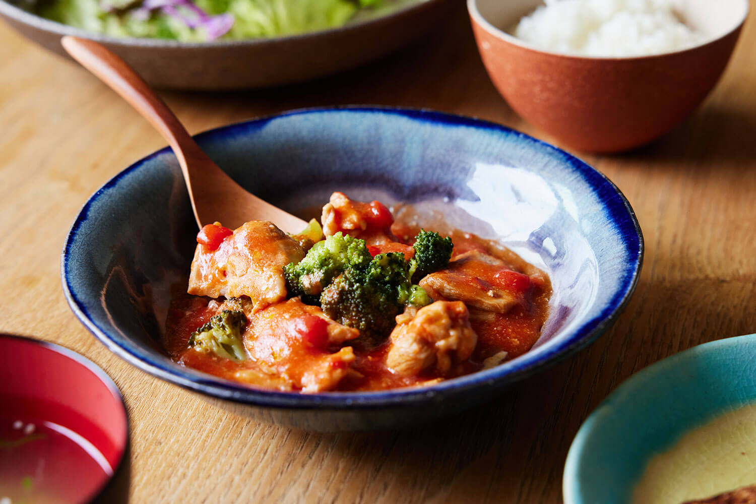 いつもの食卓をちょっと素敵に<br>季節の色をまとう『信楽四季彩陶』