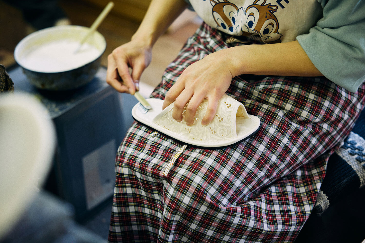 技術の力と想いの力で雇用を守る 宮城蔵王のスリッパメーカー
