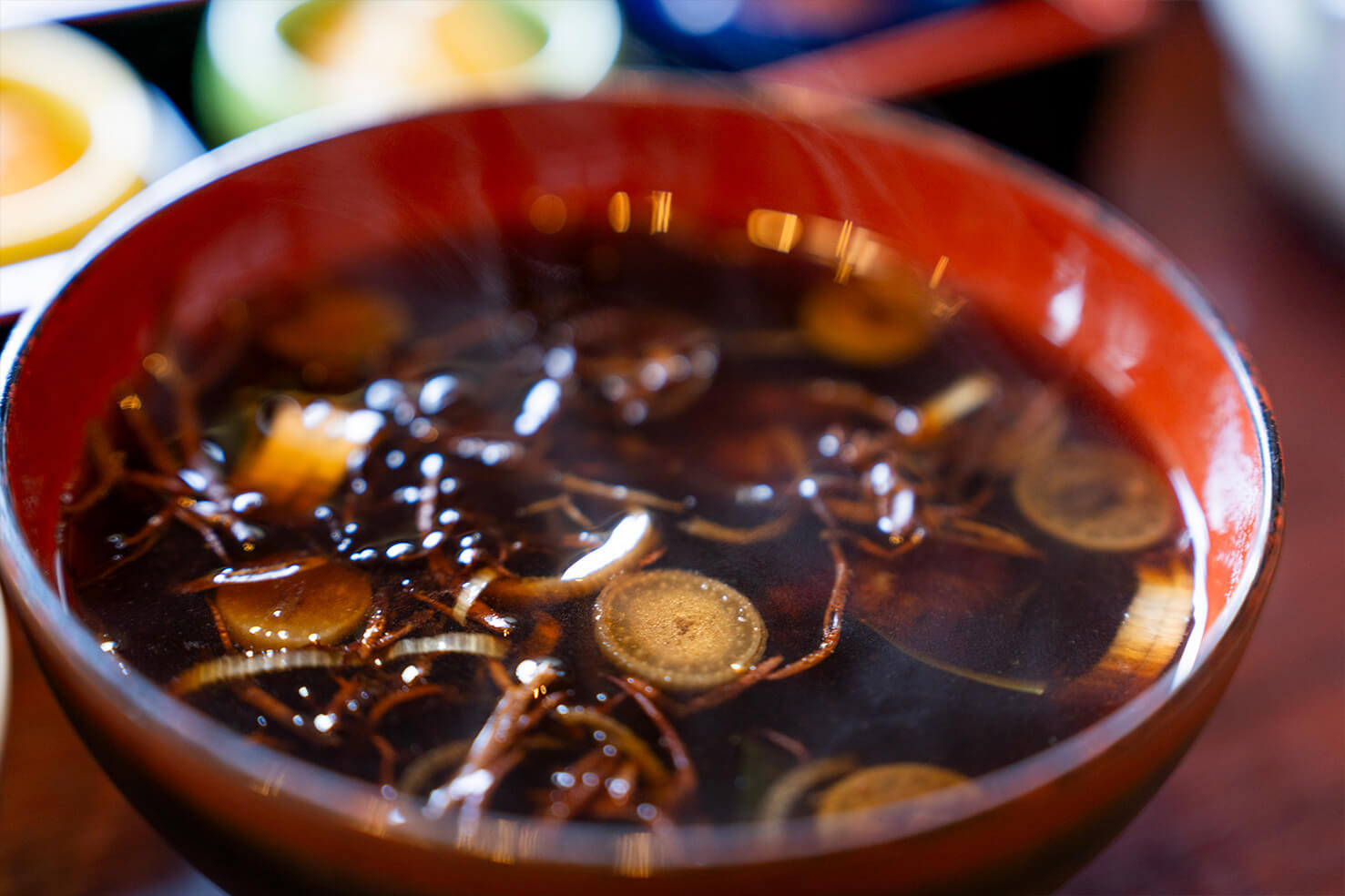 漁港が見えるサウナと女将に癒される「唐桑御殿つなかん」：気仙沼ひとり旅