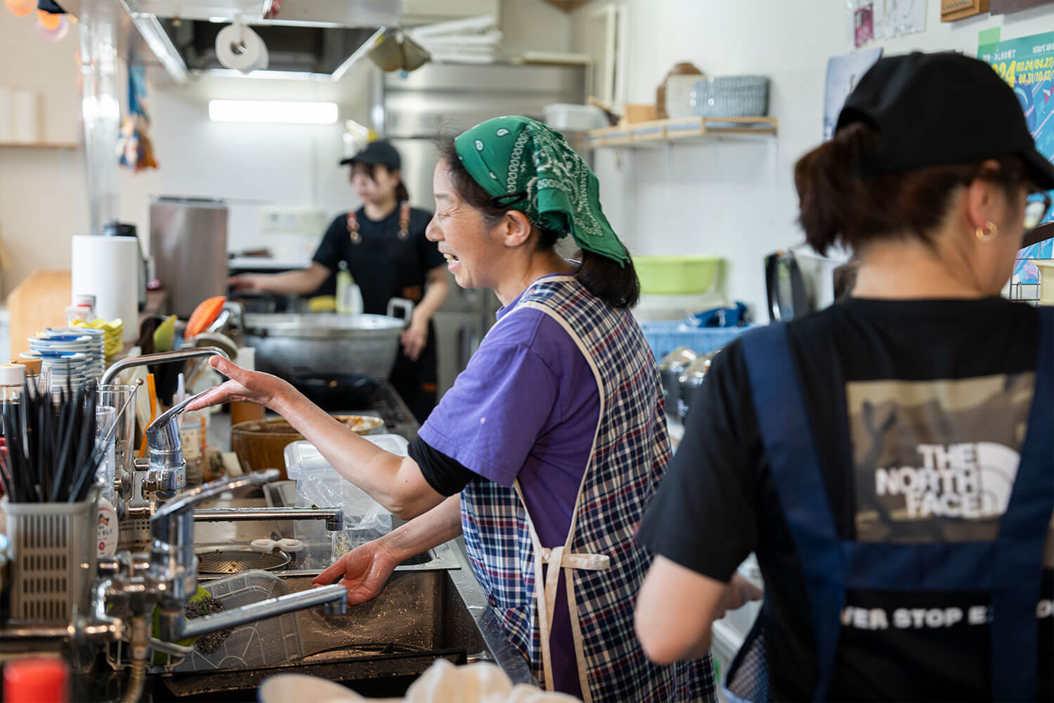 気仙沼で漁師を応援する『鶴亀の湯・鶴亀食堂』：銭湯と食堂で地域の笑顔を紡ぐ