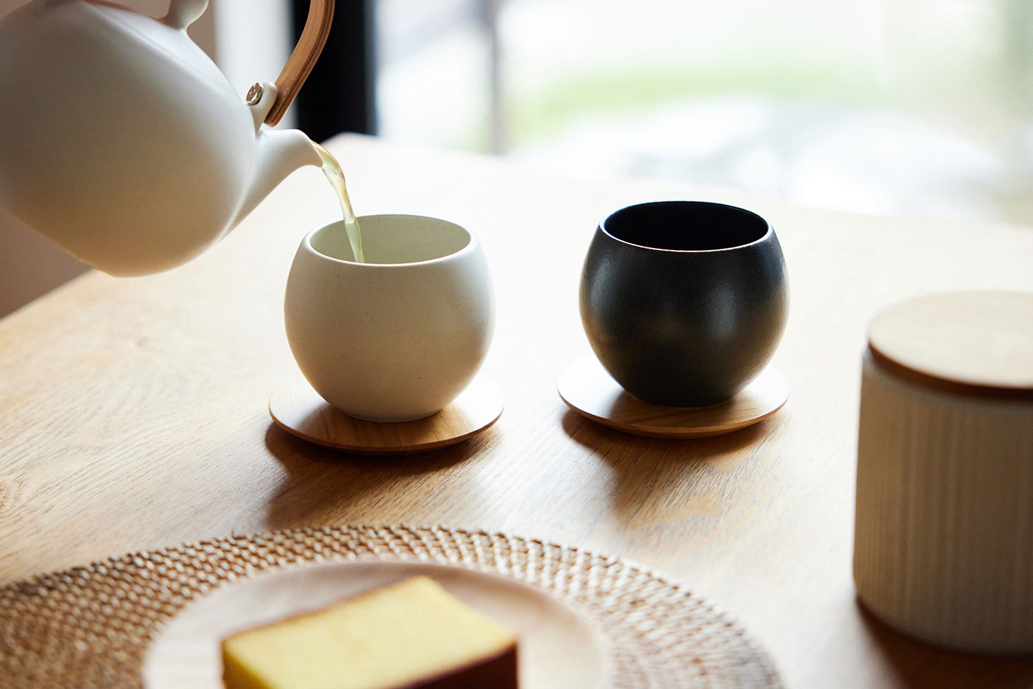 SALIU ころころ 湯呑みセット(白/黒)