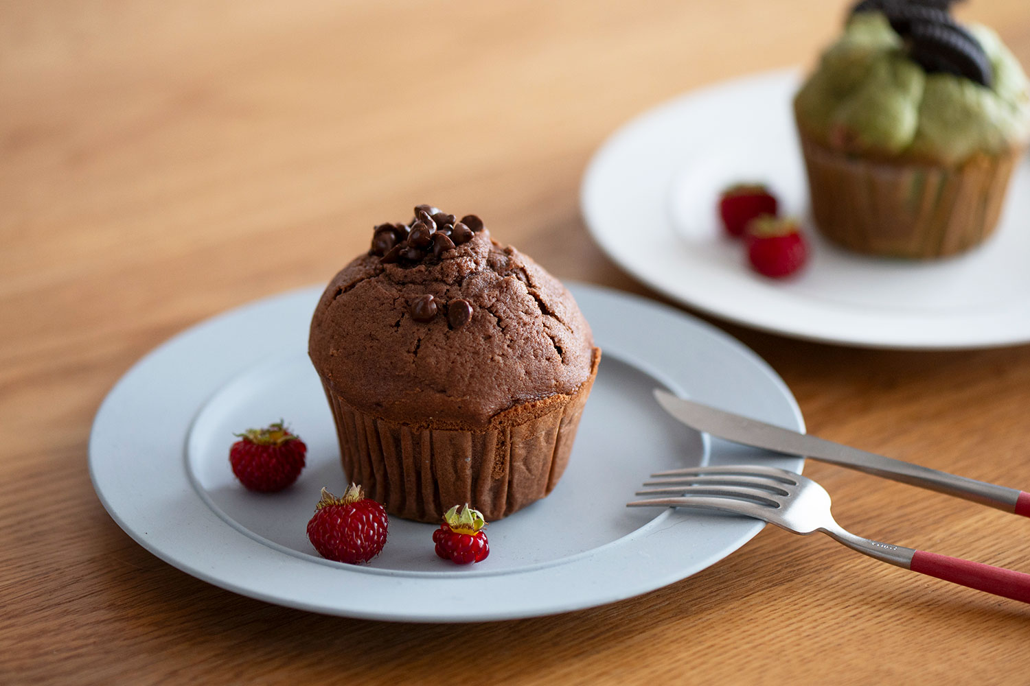 シンプルで無駄のない 上品な器たち<br>224porcelainの肥前吉田焼『 精成舎』