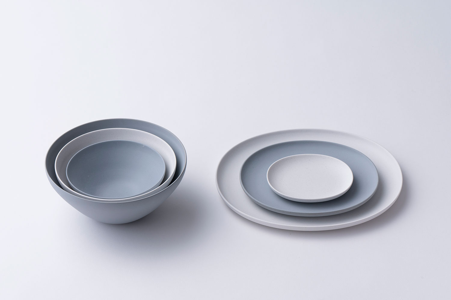 シンプルで無駄のない 上品な器たち<br>224porcelainの肥前吉田焼『 精成舎』