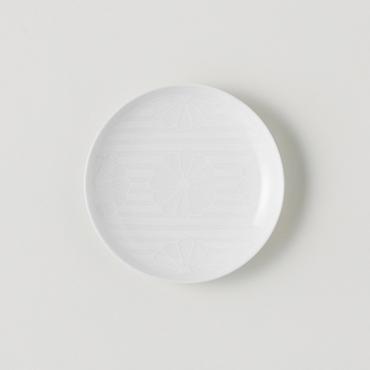 いろんなお皿を組み合わせて華やかに<br>お正月の新定番「ワンプレートおせち」