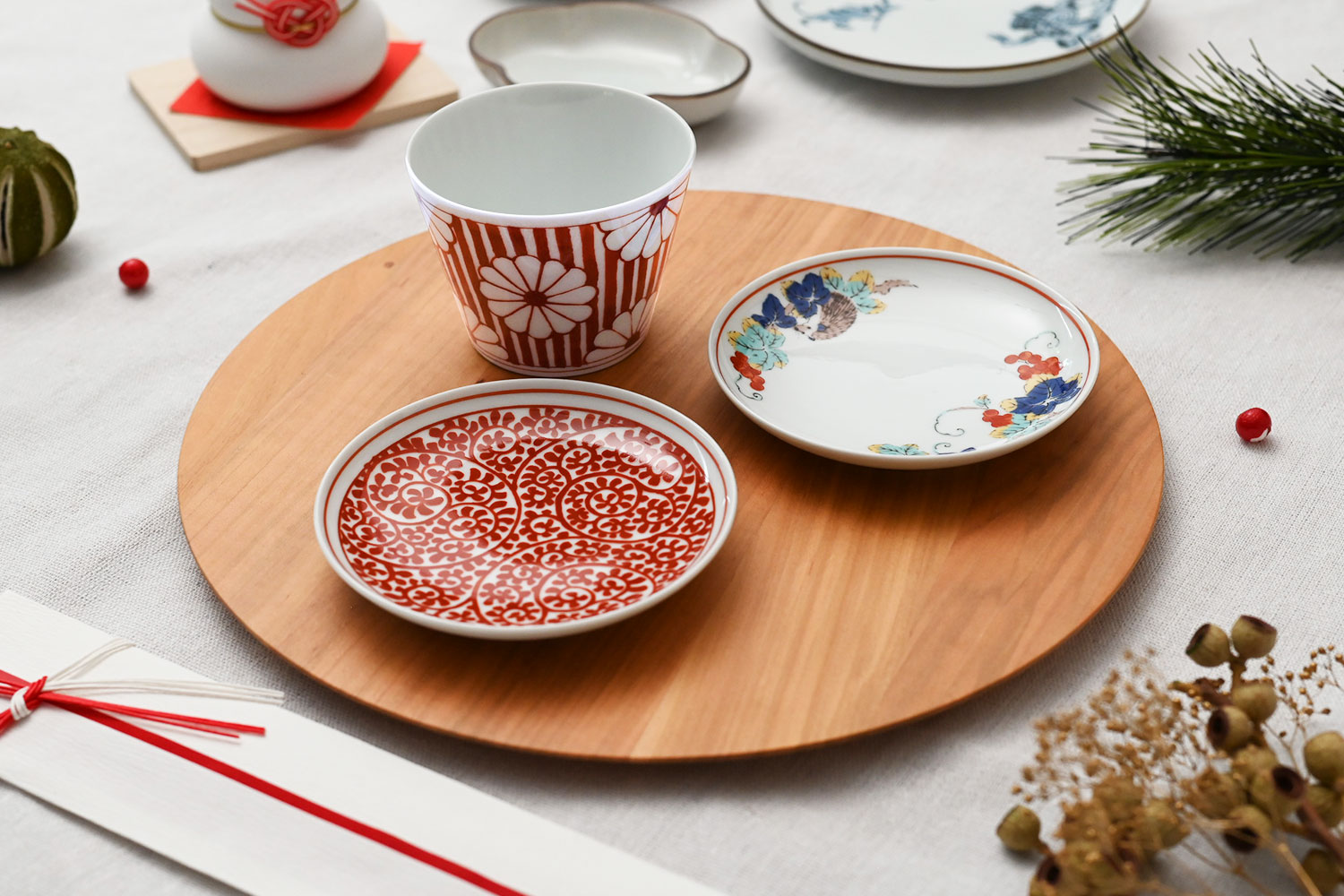 いろんなお皿を組み合わせて華やかに<br>お正月の新定番「ワンプレートおせち」