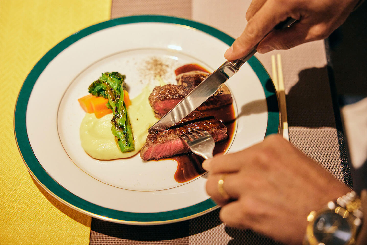 中山秀征の『ヴィラ・コンコルディアリゾート＆スパ』宿泊記 – 北海道・函館で極上のリゾート体験
