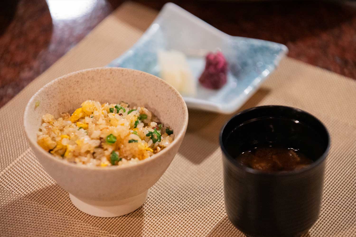 ライブ感満点！ 極上の鉄板焼きフルコースを満喫する贅沢なご褒美ディナー